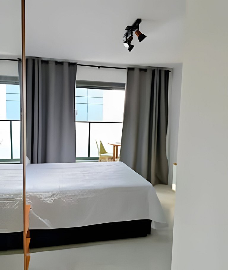 Art Studio - Praia de Armação - 30 m C/Varanda 424