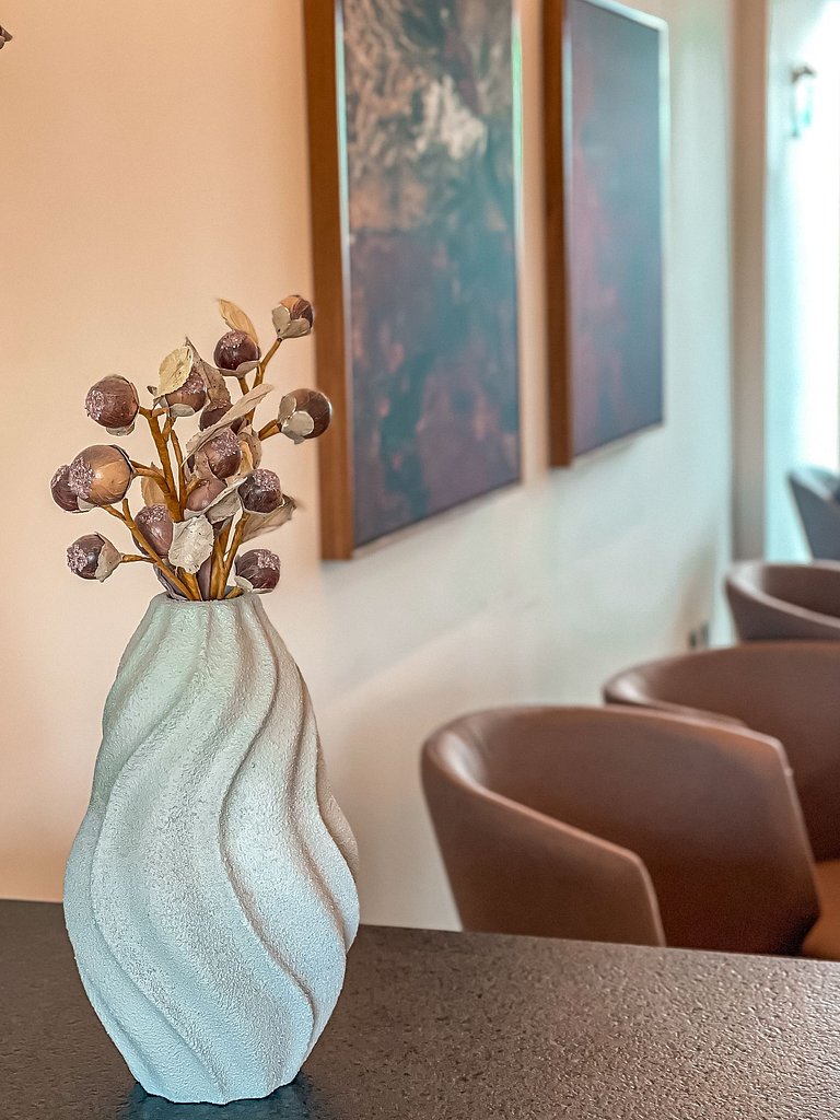 Experience Salvador at Art1029: Comfort and Rooftop