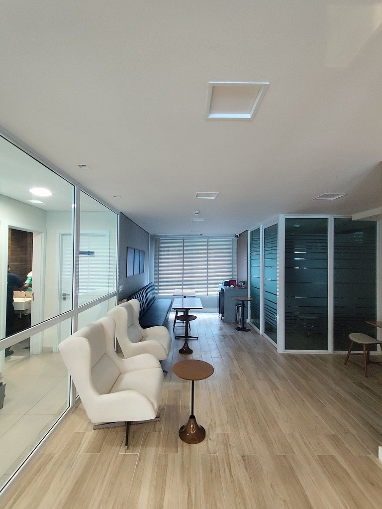 Duetto Barra 1204: Luxo e Lazer a 400m da Praia!