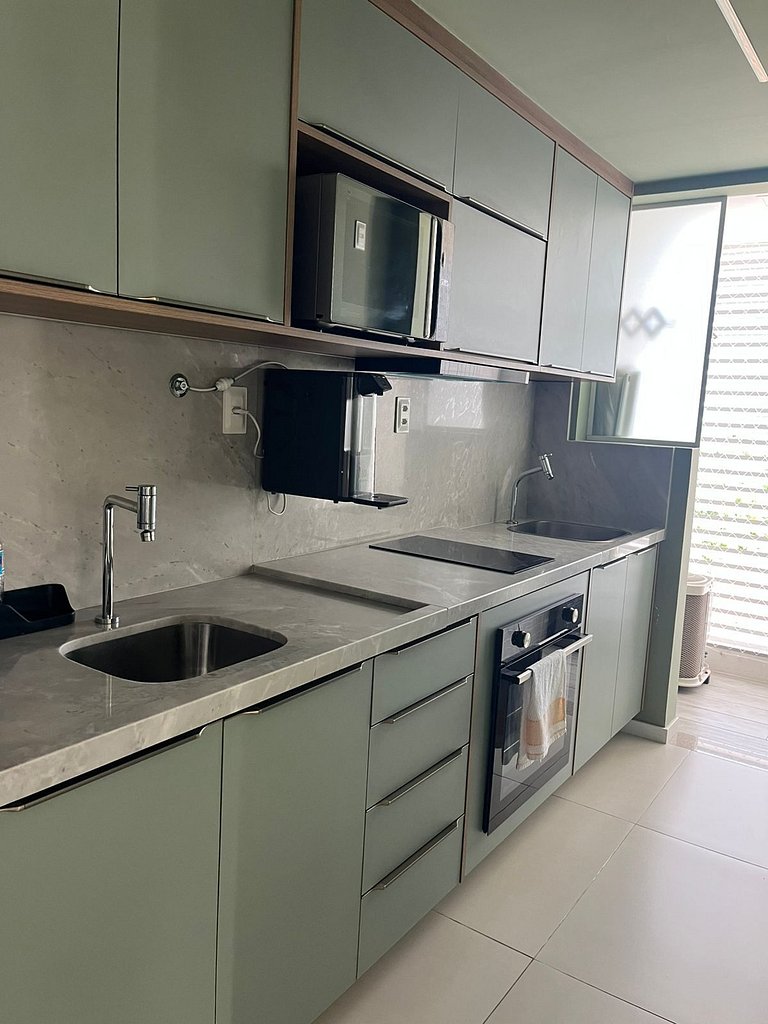 Duetto Barra 1204: Luxo e Lazer a 400m da Praia!