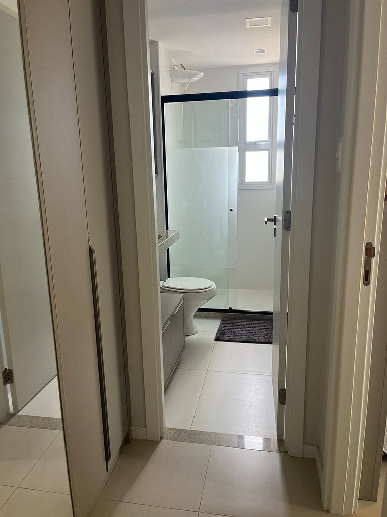 Duetto Barra 1204: Luxo e Lazer a 400m da Praia!