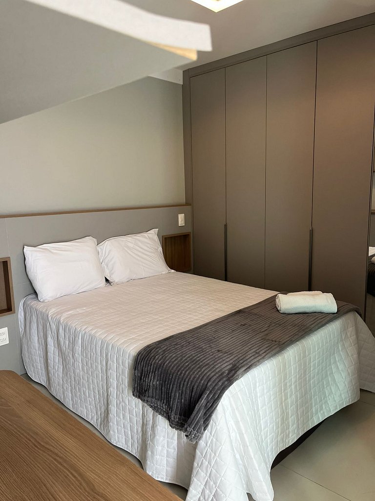 Duetto Barra 1204: Luxo e Lazer a 400m da Praia!