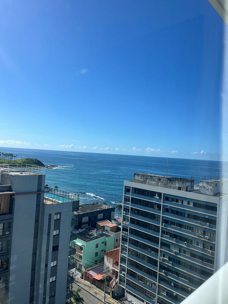 Duetto Barra 1204: Luxo e Lazer a 400m da Praia!