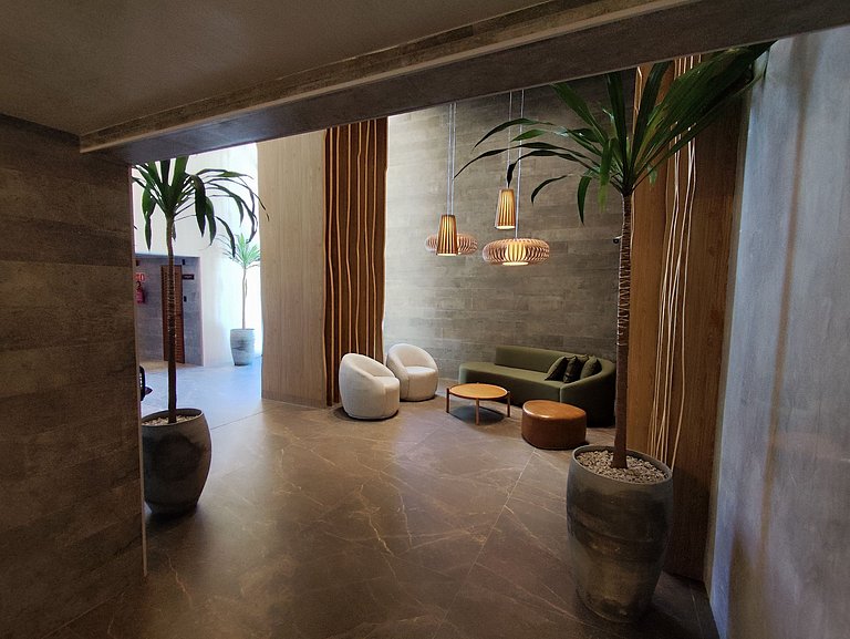 Studio LIT 760: Vista Mar e Rooftop Aquecido (4p)