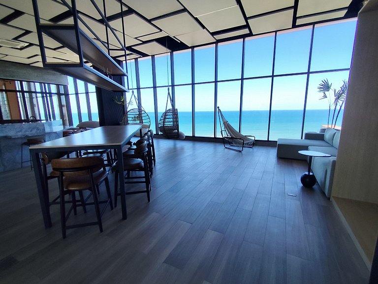 Studio LIT 760: Vista Mar e Rooftop Aquecido (4p)