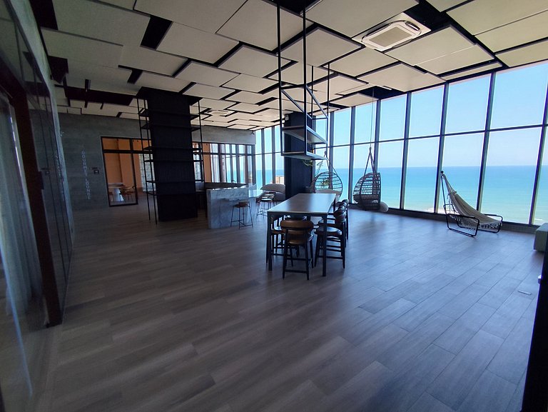 Studio LIT 760: Vista Mar e Rooftop Aquecido (4p)