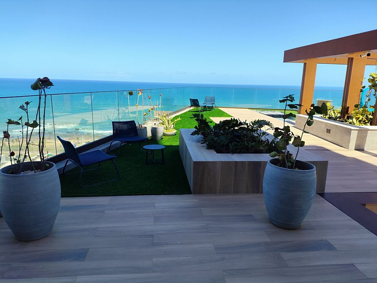 Studio LIT 760: Vista Mar e Rooftop Aquecido (4p)
