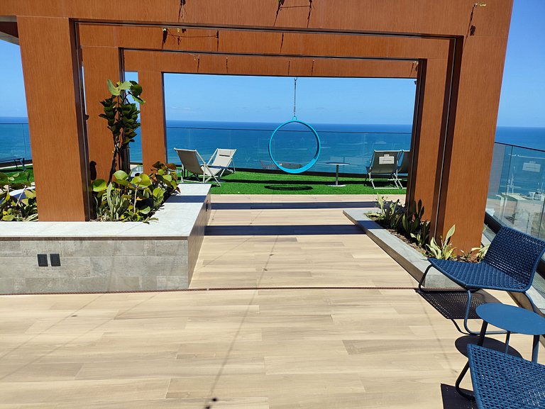 Studio LIT 760: Vista Mar e Rooftop Aquecido (4p)