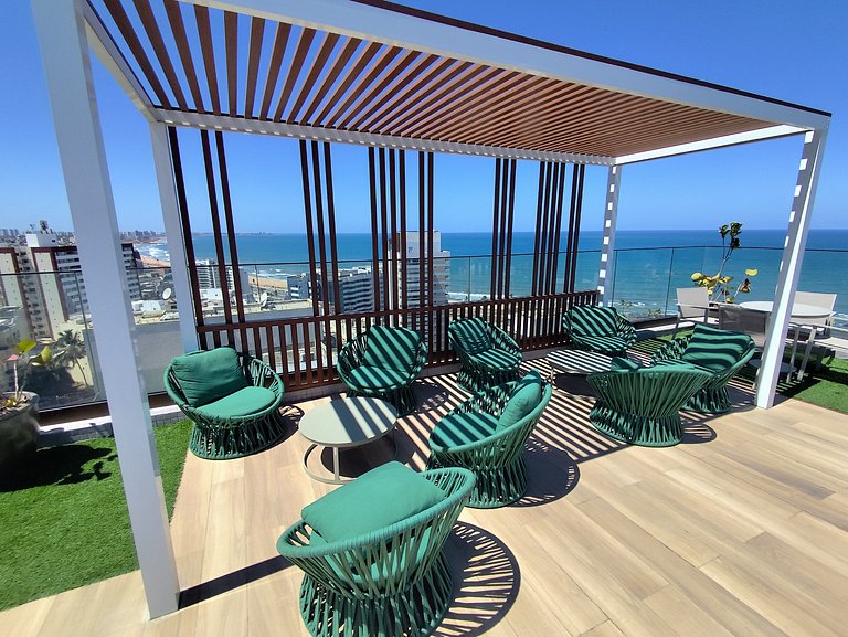 Studio LIT 760: Vista Mar e Rooftop Aquecido (4p)
