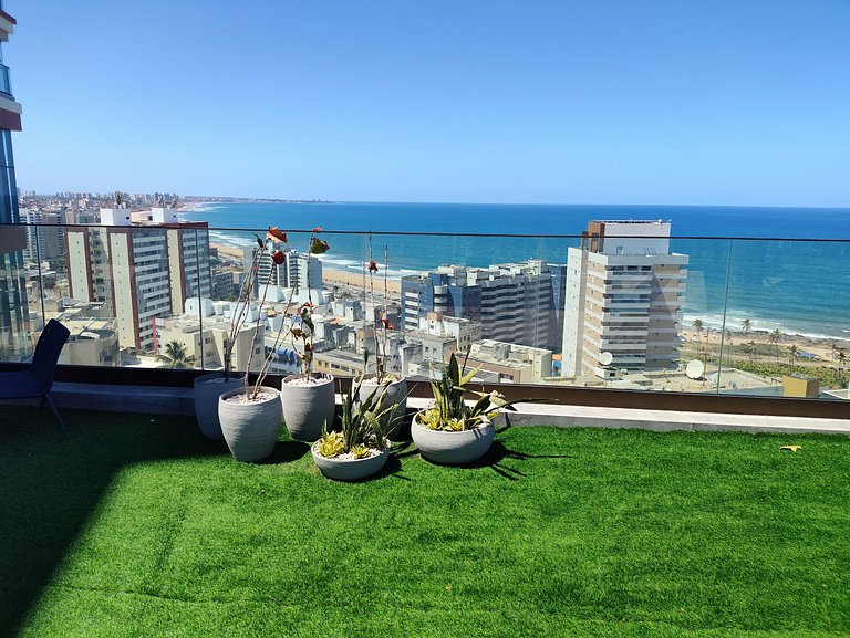 Studio LIT 760: Vista Mar e Rooftop Aquecido (4p)