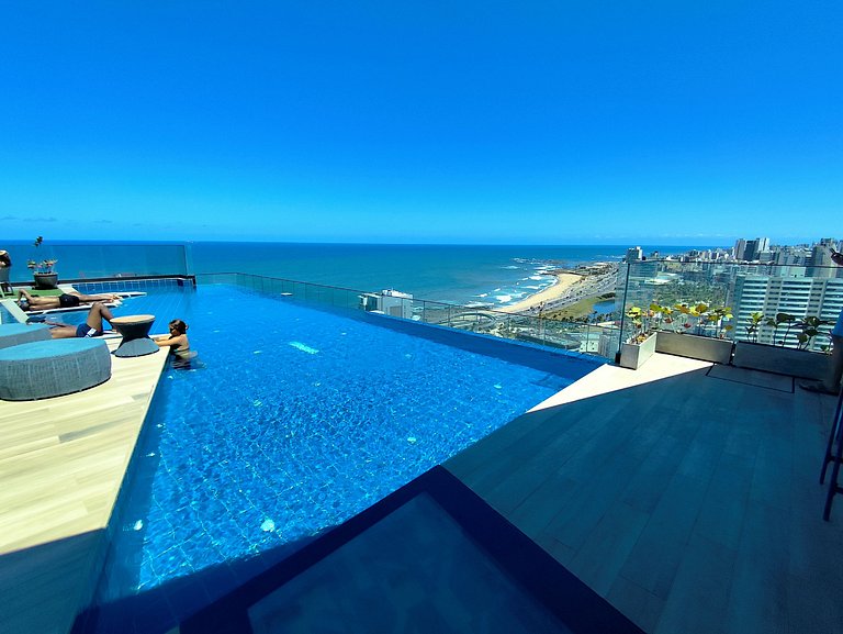 Studio LIT 760: Vista Mar e Rooftop Aquecido (4p)