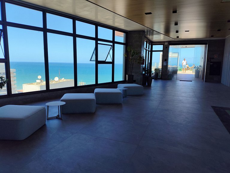 Studio LIT 760: Vista Mar e Rooftop Aquecido (4p)