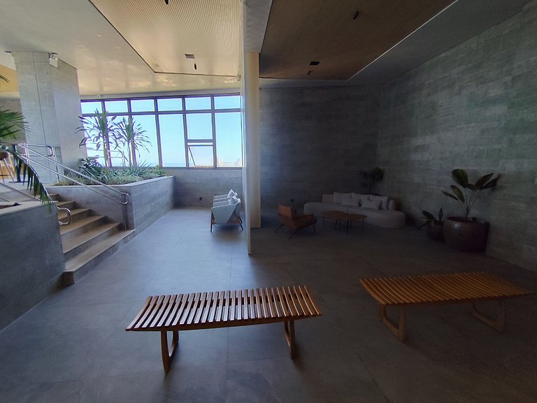 Studio LIT 760: Vista Mar e Rooftop Aquecido (4p)