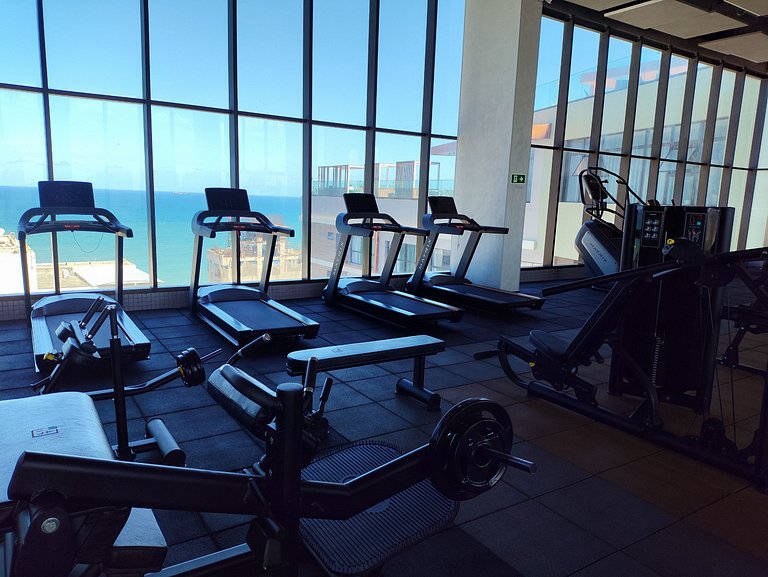 Studio LIT 760: Vista Mar e Rooftop Aquecido (4p)