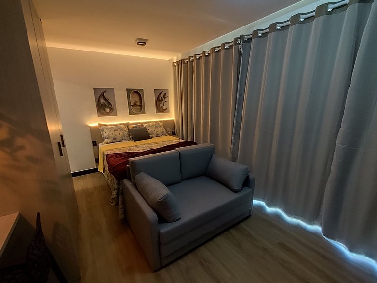 Studio LIT 760: Vista Mar e Rooftop Aquecido (4p)