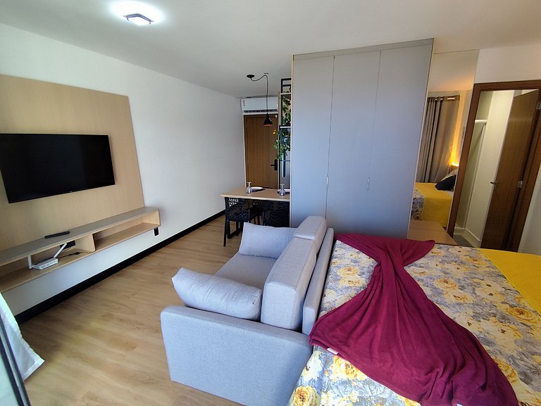 Studio LIT 760: Vista Mar e Rooftop Aquecido (4p)